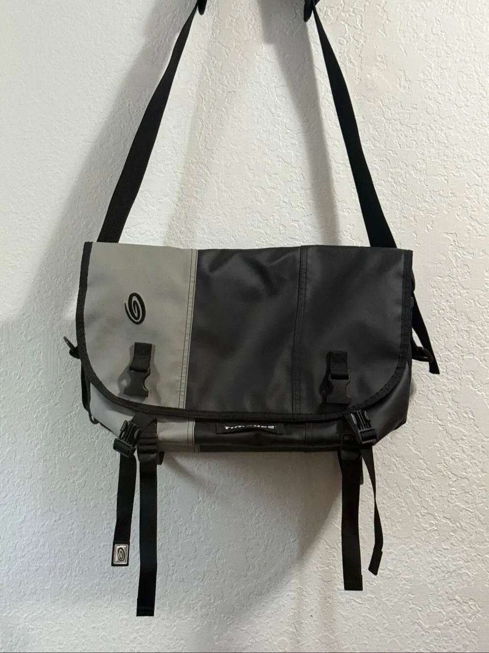Timbuk2 Messenger Bag Black Commute Cross Body Shoulder Padded Laptop Travel